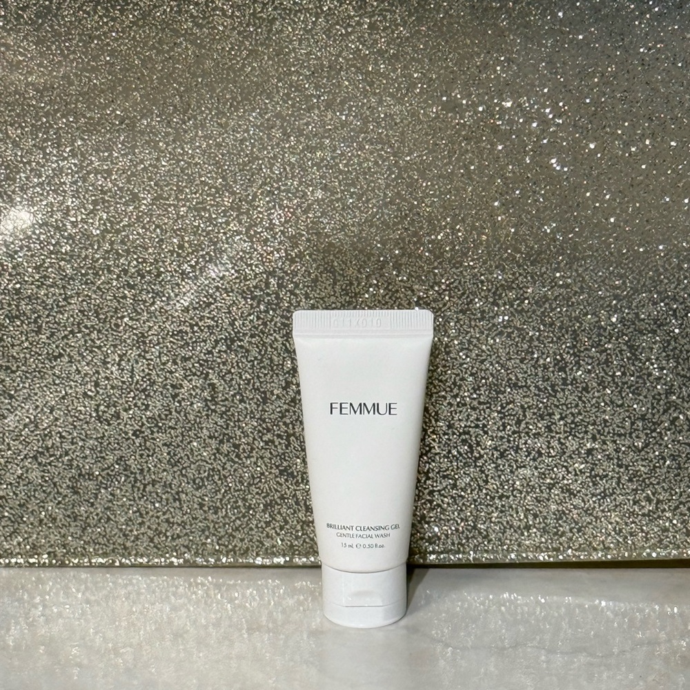 5 for $25 item 🌺 Mini Femmue Brilliant Cleansing Gel